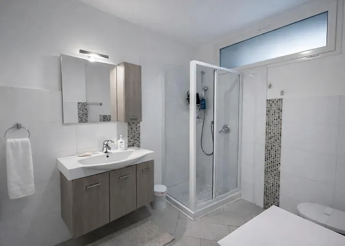 L&r - Casa145 - Tranquillo E Comodo Al Mare Con Wifi Sanremo